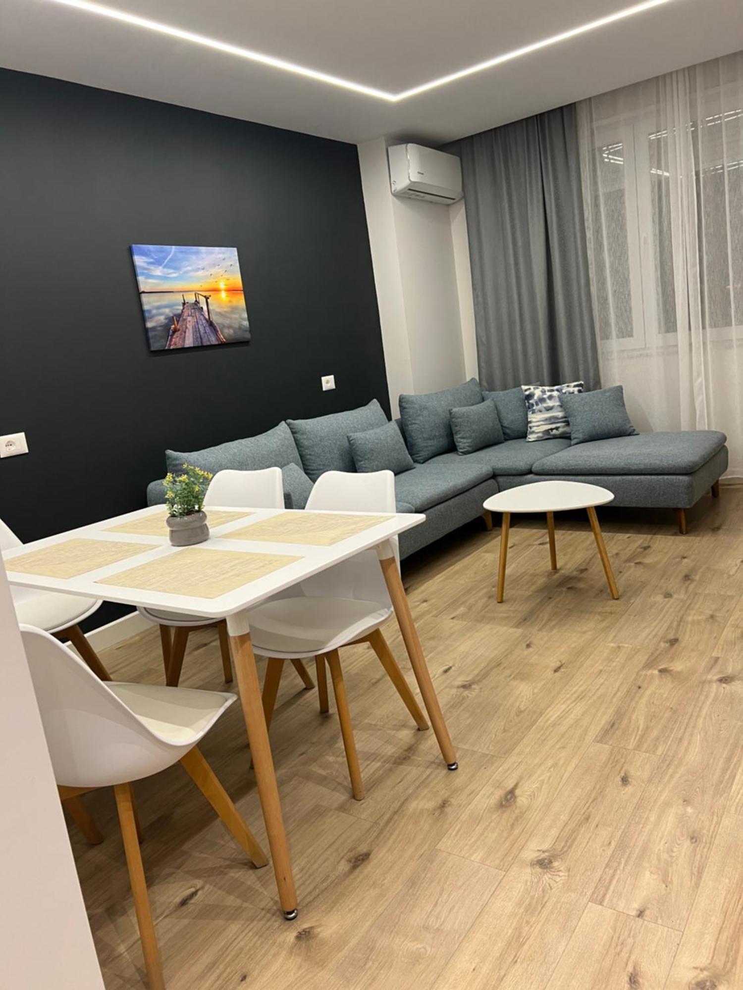 Port View Apartment 2 Durres Exterior photo